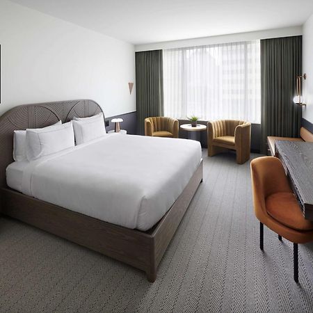 The Westley Calgary Downtown, Tapestry Collection By Hilton Ξενοδοχείο Εξωτερικό φωτογραφία